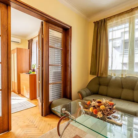And Cozy 1bdrm Apt. Apartment