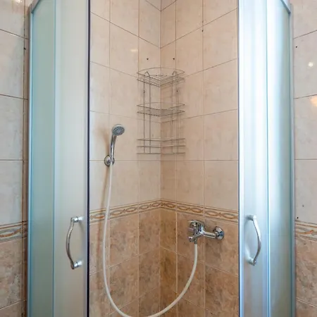 And Cozy 1bdrm Apt. *